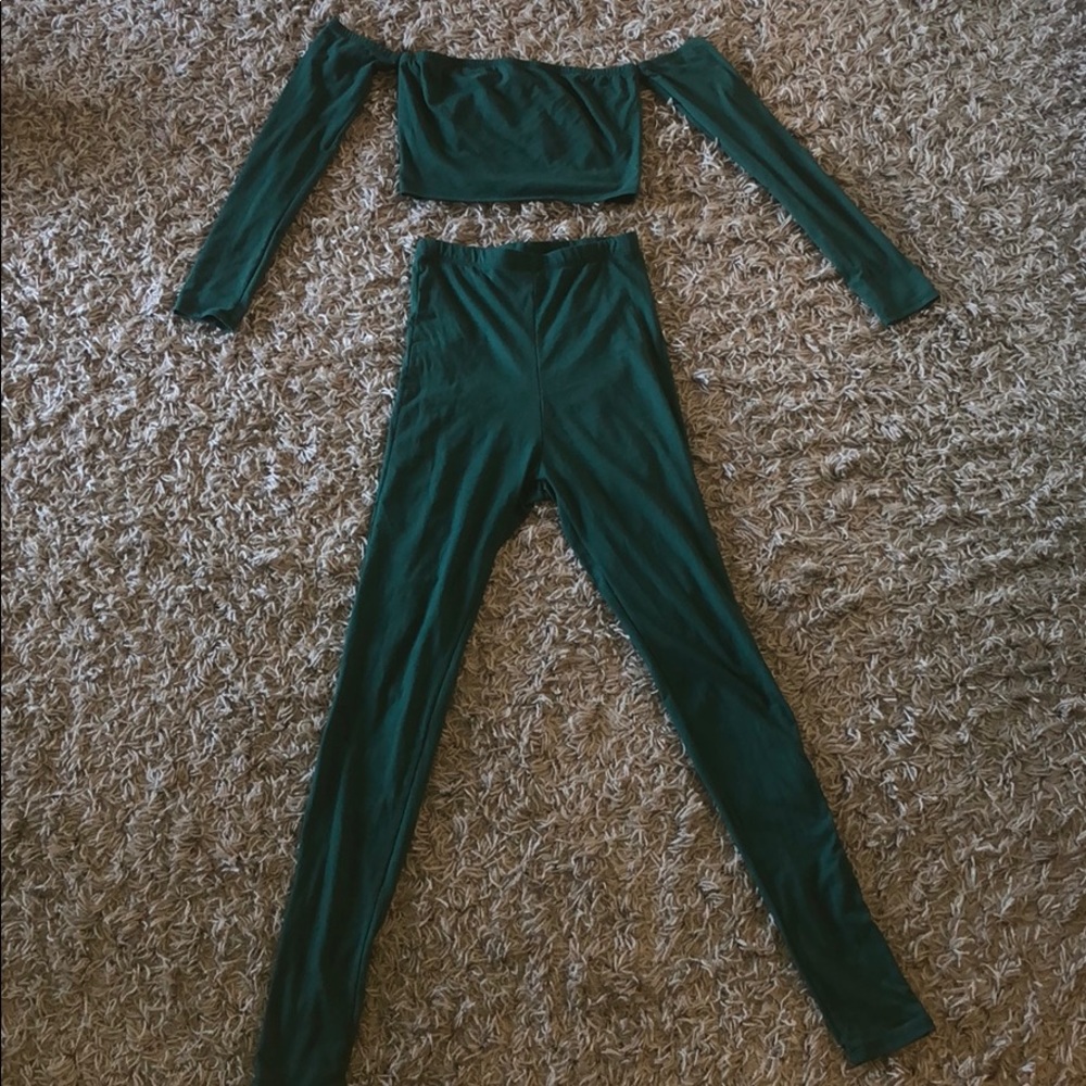 Two-piece set